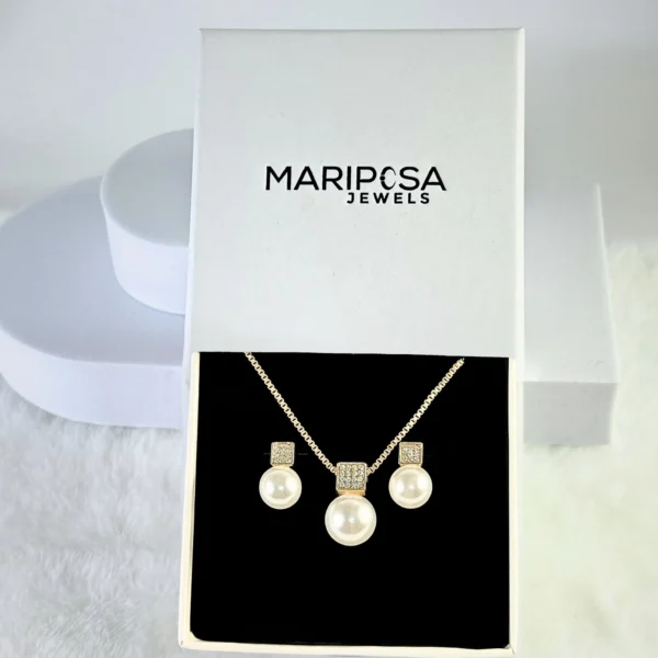 Pearl Necklace and Earrings Set - Image 2